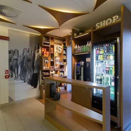 מלון Cenisio Garibaldi 3*