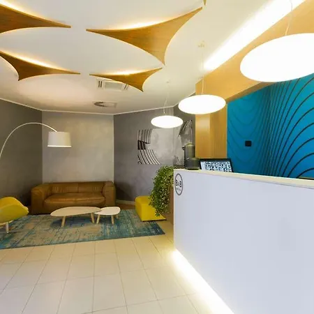 米兰赛尼斯加里波第酒店 3*