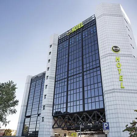 米兰赛尼斯加里波第酒店 3*