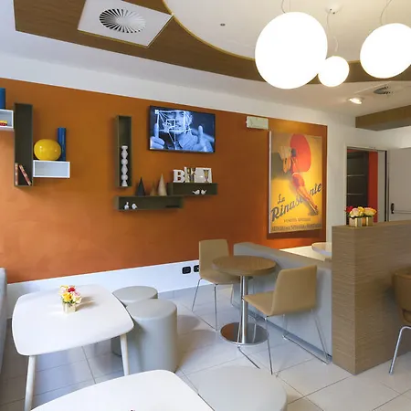 米兰赛尼斯加里波第酒店 米兰