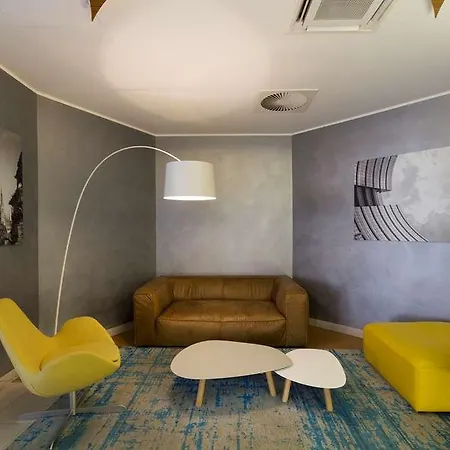 米兰赛尼斯加里波第酒店 酒店 3*